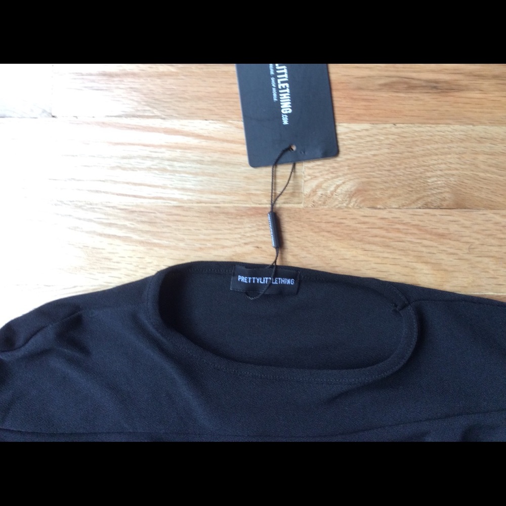 Ruffled top - Picture 3 of 8
